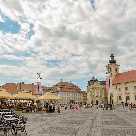 History Apartments Piata Mare Сібіу Екстер'єр фото